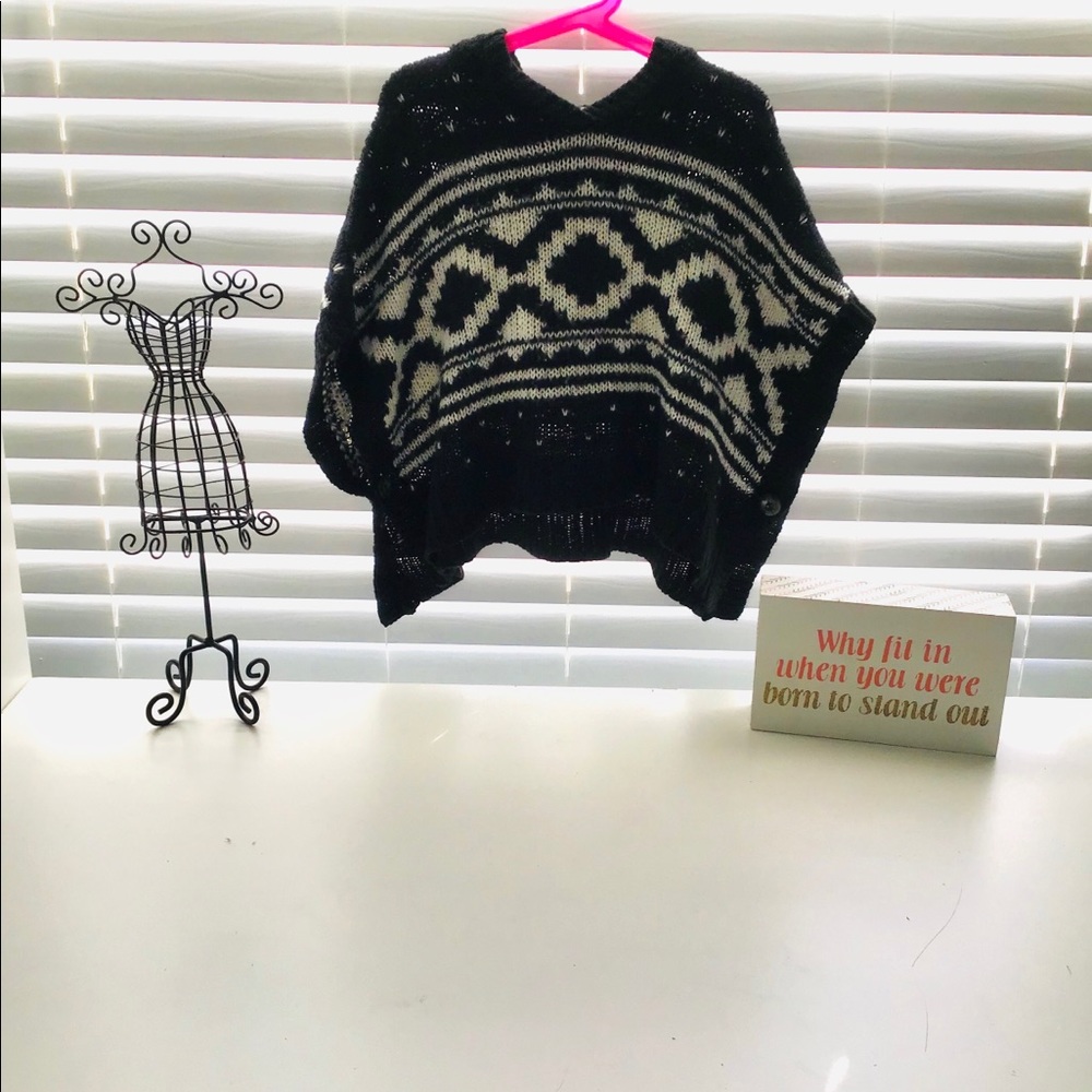 GIRLS BLACK KNIT PONCHO